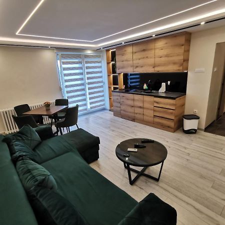 Princ Lux Spa With Free Parking 诺威萨 外观 照片
