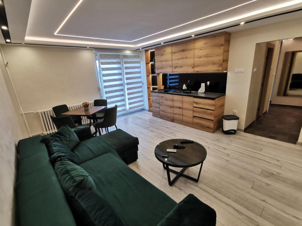 Princ Lux Spa With Free Parking 诺威萨 外观 照片