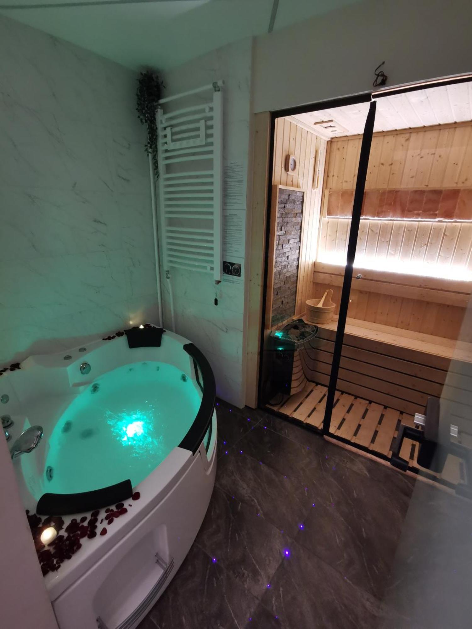 Princ Lux Spa With Free Parking 诺威萨 外观 照片